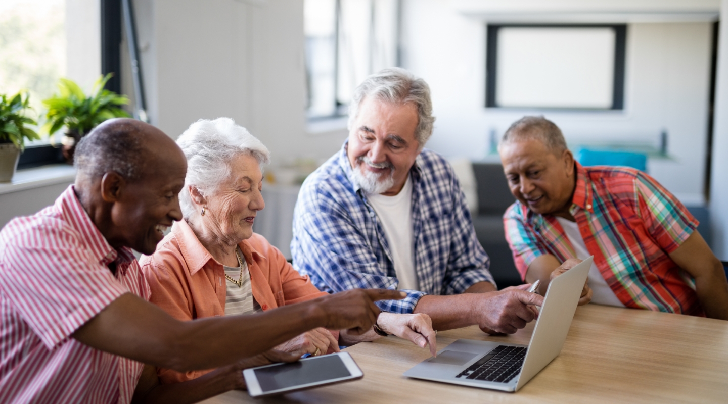 Img feature Implementing tech training programs for seniors