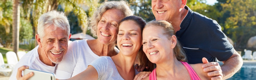 Img blog Social media for seniors Creating a connected community